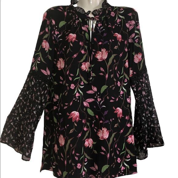 Fever top Sz Small floral flowy boho peasant ruffle neckline contrast sleeve NWT - Picture 1 of 4